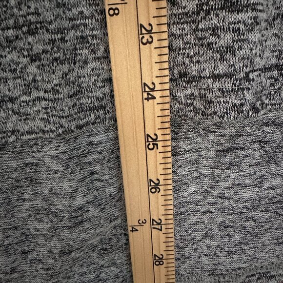 OLIVIA RAE WOMEN'S GREY 3/4 SLEEVE V-NECK COMFORT LIGHTWEIGHT RELAXED SWEATER L - Picture 10 of 12